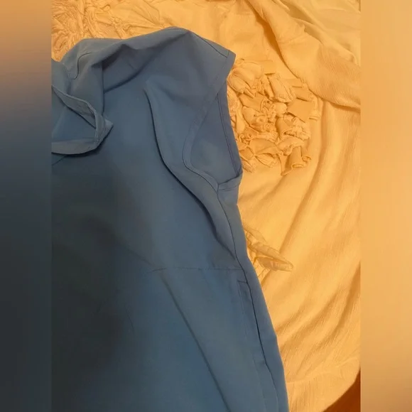 Women's Rafaela Oversized Scrub Top - Picture 4 of 8